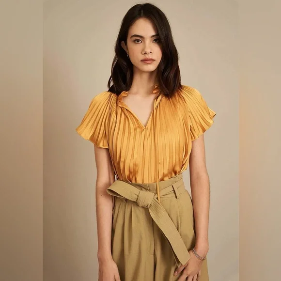 Christy Lynn Jacky Top Gold NWT - Picture 4 of 9